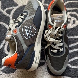 Blauer Men's Gray and Orange Sneakers